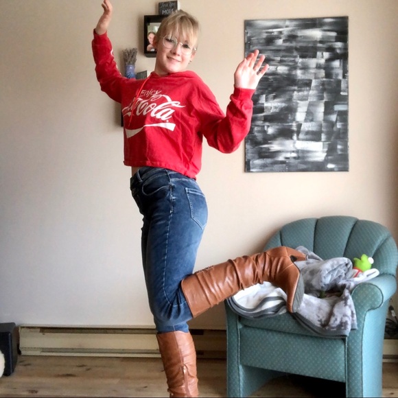 Cropped Classic Coca~Cola Hoodie NWOT - Picture 12 of 14